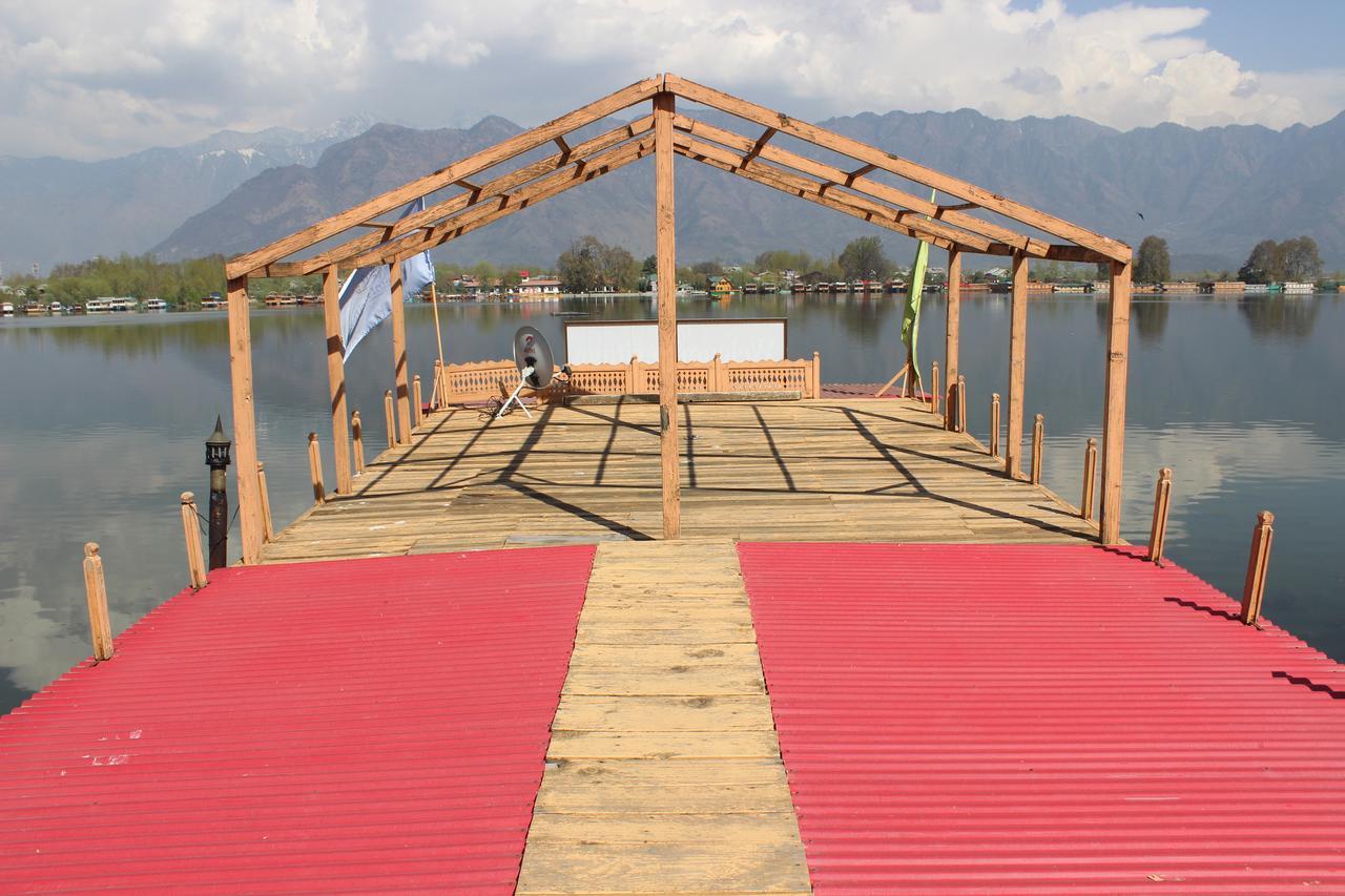 Wangnoo Worth Houseboats Hotel Srinagar  Exterior photo